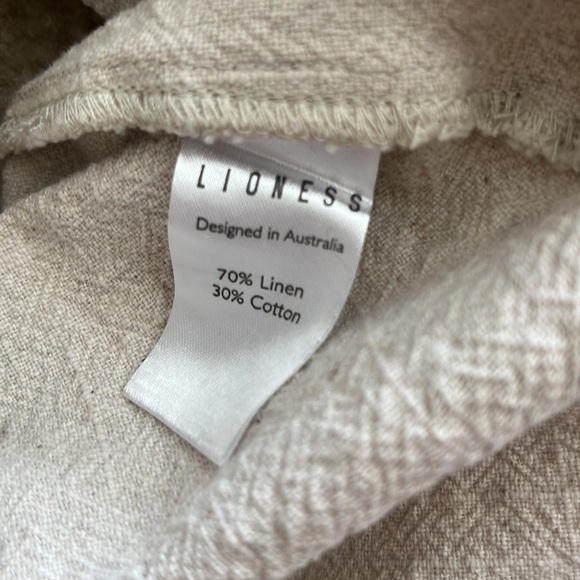 Lioness Mini - Picture 8 of 9